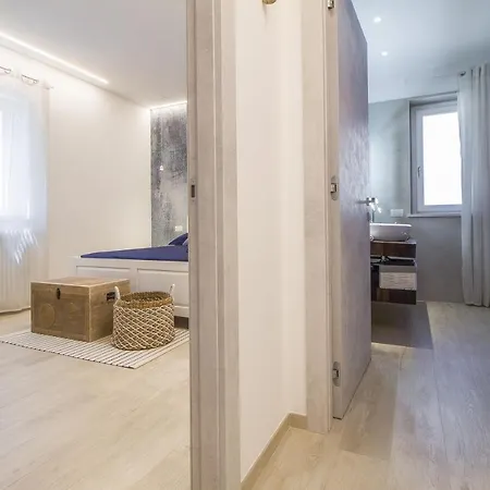Primopiano Luxury - Bilocale Mare Апартаменты *