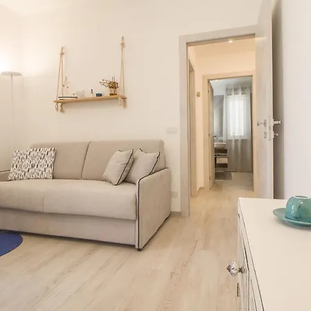 Primopiano Luxury - Bilocale Mare Апартаменты *